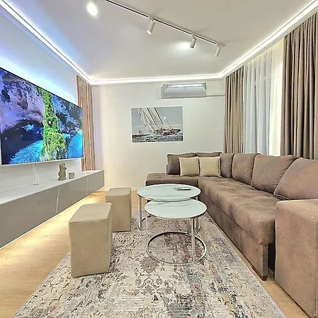 Luxury Apartment. 75 Inches Tv Daire