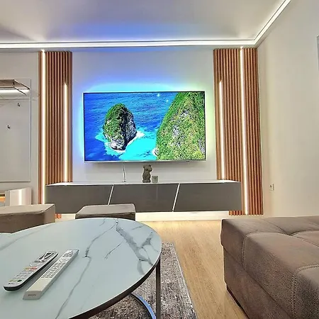 Luxury Apartment. 75 Inches Tv Daire Varna